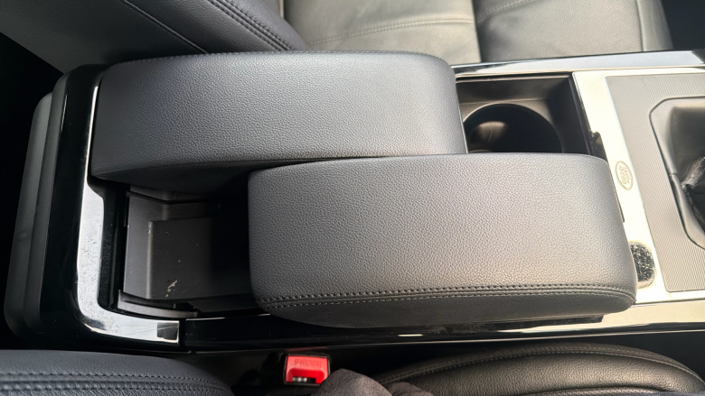 Land Rover Range Rover Evoque 2.0 D165 R-Dynamic S 5dr 2WD Diesel Hatchback